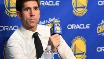 乐鱼体育手机版-迈尔斯依然相信格林 勇士有意寻找新援补强内线