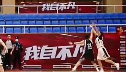 乐鱼安卓-最近医院仅一街之隔 重伤的孙丽却被延误在球馆里